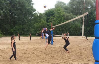 Рязанские волейболисты-пляжники завоевали две награды турниров ЦФО в Брянске
